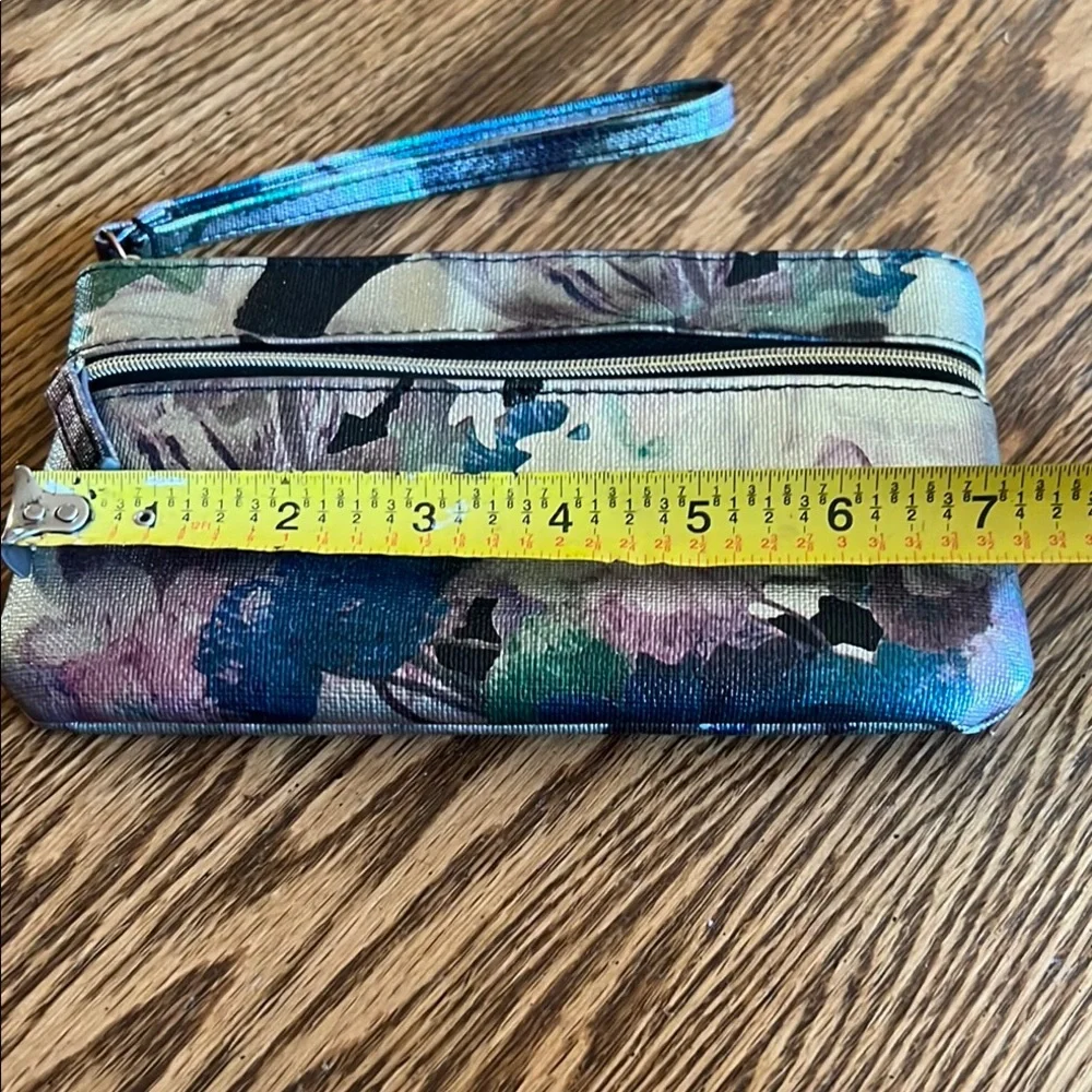 Floral wristlet Clutch with Artistic Pattern
